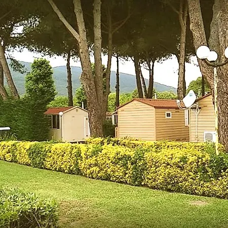 Campsite Italian Holidays Mobile House In Ameglia