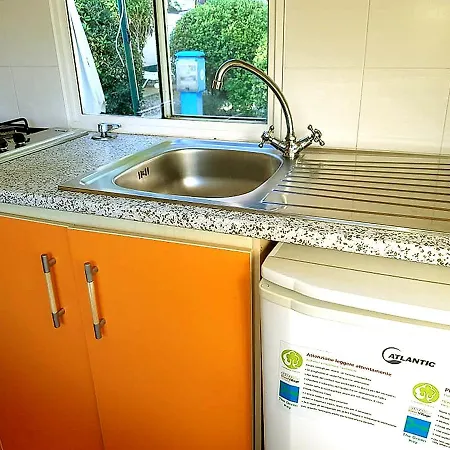 Italian Holidays Mobile House In Campsite