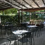 Italian Holidays Mobile House In * Ameglia