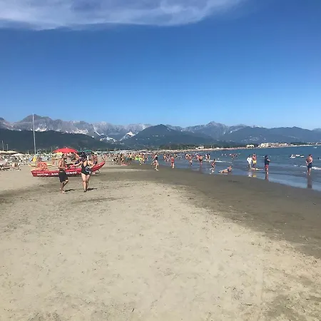 营地 Italian Holidays Mobile House In 阿梅利亚