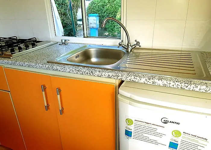 Italian Holidays Mobile House In Κάμπινγκ